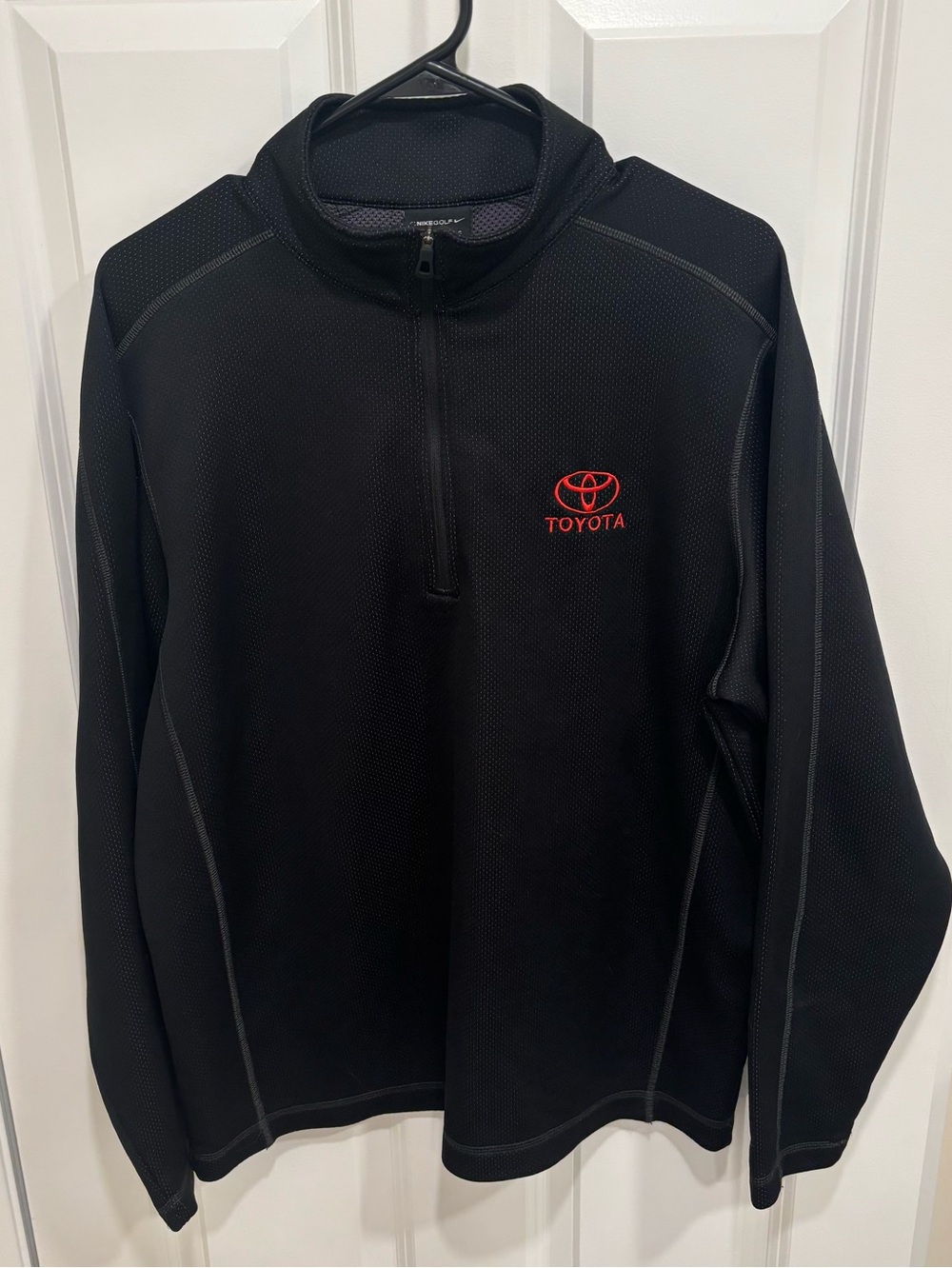Nike Toyota Classic Logo Black Red Half Zip Sweatshirt Mens U.S. Large